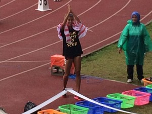 Kemarin Pecahkan Rekornas, Kini Emilia Kalahkan Dedeh di 100 M Lari Gawang