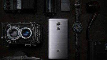 Dibekali otak Qualcomm Snapdragon 821, Le Pro 3 disebut-sebut berfungsi 10% lebih baik dibandingkan pendahulunya yakni chipset 820, dan membuat Le Pro 3 memiliki kinerja yang sangat baik untuk urusan GPU. Foto: Le Pro 3 (dok. LeEco)