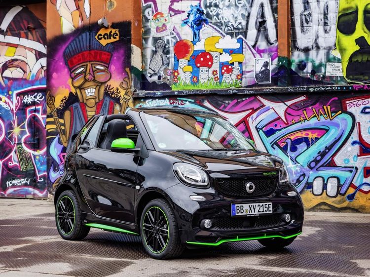Si Mungil Smart ForTwo dan ForFour Listrik
