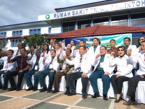 Foto: Sesi foto Agus-Sylviana di RSAL Mintohardjo (Andhika Prasetia/detikcom)