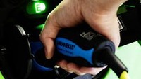 Dengan sama-sama mengusung kapasitas 17,6 kWh, model ForTwo Coupe bisa berlari hingga 160 km. Namun untuk pilihan ForTwo Cabrio dan ForFour bisa berlari 155 km, dengan pengisian baterai selama 2,5 jam di wilayah Amerika Serikat dan Inggris.