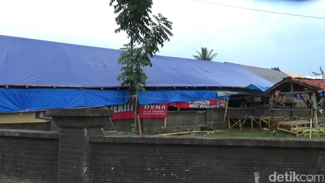 Tenda santri Dimas Kanjeng
