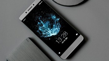 Kombinasi 6GB LPDDR4 dan 64GB UFS2.0 yang menawarkan operasi tercepat dan teknologi penyimpanan yang sangat baik juga menjadi bekal Le Pro 3 memperoleh skor Antutu sebesar 163.594. Foto: Le Pro 3 (dok. LeEco)