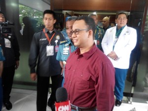 Anies Tiba Lebih Dulu, Disusul Sandiaga yang Berkeringat Usai Lari di CFD