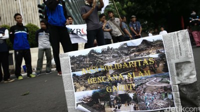 Pengumpulan Dana untuk Korban Banjir Garut