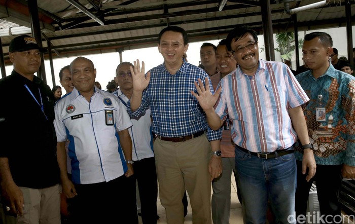 Kubu Anies Sebut Incumbent Tak Sentuh Ekonomi, Tim Ahok: Buka Mata!