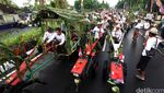 Meriahnya Parade Traktor di Lombok Tengah