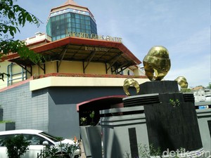 Begini Penampakan Sepinya Pusat Grosir Batu Akik Terbesar se-ASEAN