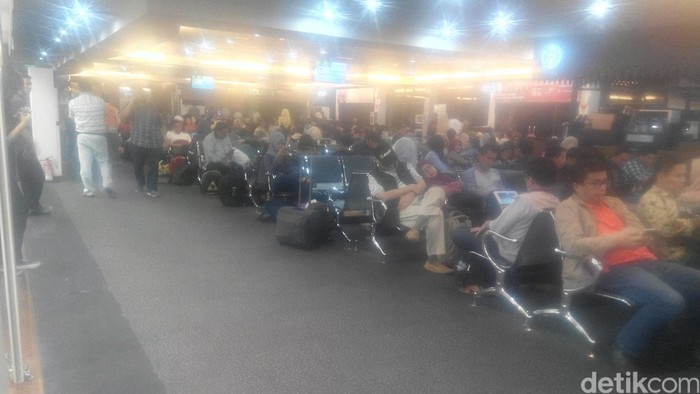 Ada Pesawat Tergelincir, Kabar dari Bandara Halim: Delay Diperpanjang Sejam