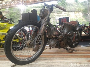 Custom Motor Steampunk ala Semarang