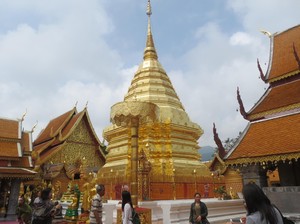 Vihara Paling Top di Chiang Mai dan Kisah Ajaibnya