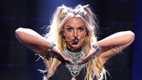 Britney Spears melakukan lip sync di konsernya di Tel Aviv, Israel pada 2017 lalu. Christopher Polk/Getty Images for iHeartMedia