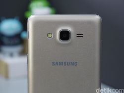 Unboxing Samsung Galaxy On7