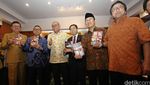 Rambe Kamaruzzaman Luncurkan Buku Perjalanan Panjang Pilkada Serentak