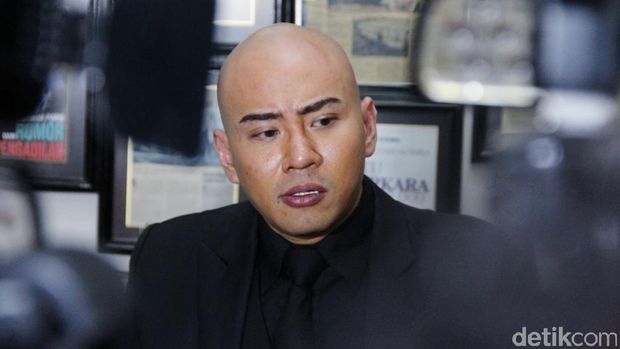 Ini Fakta Deddy Corbuzier, Sang Polisi Media Sosial