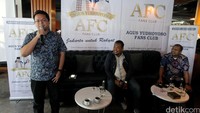 Pasangan caggub dan cawagub DKI Jakarta Agus-Sylviana yang diusung Koalisi Partai Demokrat, PAN, PPP, dan PKB, menjadi perhatian khusus banyak kalangan.