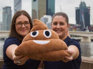 Kampanye Kanker Usus, Para Perawat di Australia Pakai Boneka Kotoran