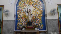Potret salah satu sisi kapel. Kabarnya kapel ini menyimpan beberapa relik paling sakral Kristen Asia. Seperti relik perak yang merupakan tulang dari lengan St Francis Xavier (Kurnia/detikTravel)