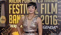 Nirina tampil seksi pada malam itu. Pool/Noel/detikFoto.
