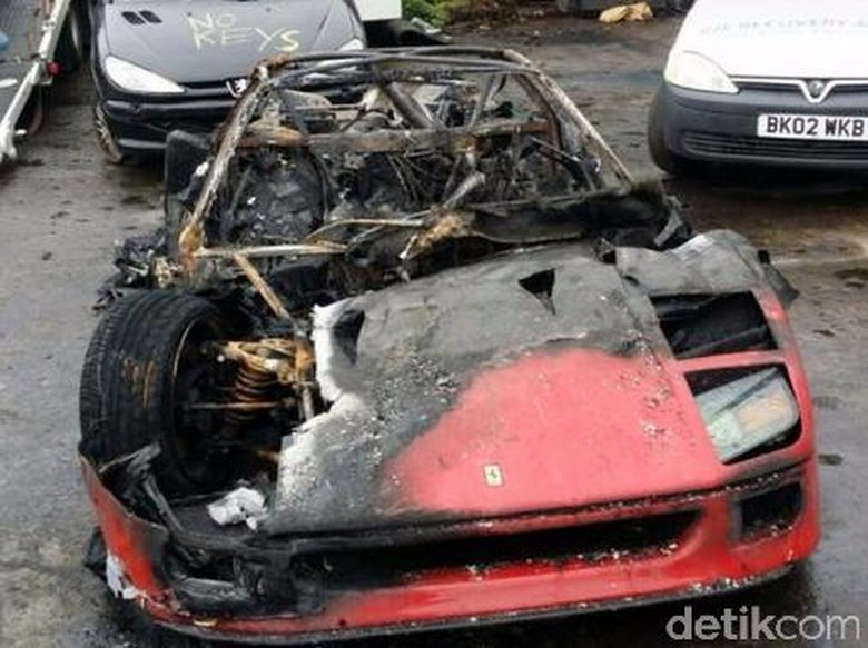 Asalnya Mulus Eh Mobil  Langka  Ferrari Malah Habis Terbakar