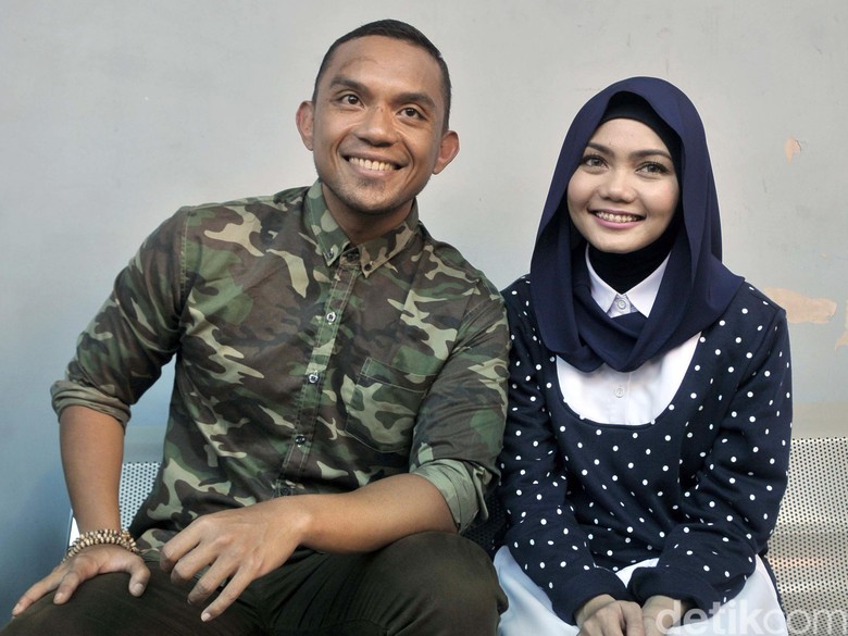 Rina Nose Lepas Hijab, Mantan Tunangan: Aku Bangga, Youre Beautiful Rina Nose Lepas Hijab, Mantan Tunangan: Aku Bangga, Youre Beautiful