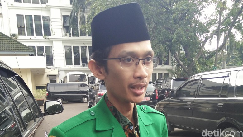 GP Ansor Dorong KNPI Pilih Ketum yang Kuasai Revolusi Industri 4.0 GP Ansor Dorong KNPI Pilih Ketum yang Kuasai Revolusi Industri 4.0