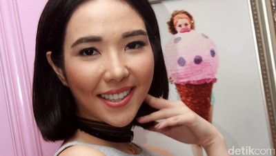 Gisel Happy Banget Sih!