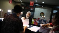 Pihak MK menerima berkas gugatan uji materiil dari LBH Jakarta dan warga korban penggusuran.