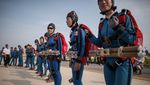 Cantik & Langka, Potret Penerjun Wanita Korea Utara