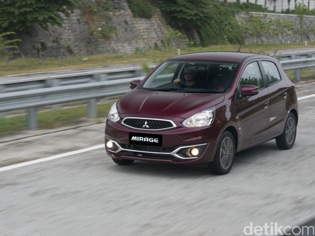 Menjajal Si Imut Mitsubishi Mirage