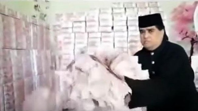 Rentetan Kesaksian tentang Dimas Kanjeng Gandakan Uang