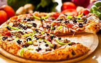 Gerai Pizza Ini Bagikan Pizza Gratis untuk Pengunjung Mirip Princess Leia