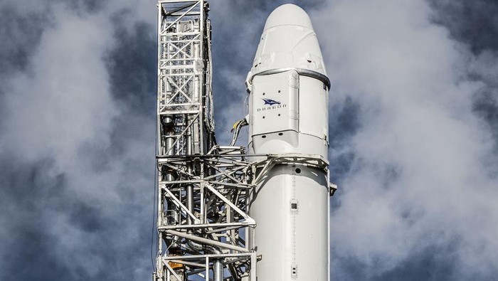 Roket Falcon 9 dari SpaceX. (Foto: SpaceX) Roket Falcon 9 dari SpaceX. (Foto: SpaceX)