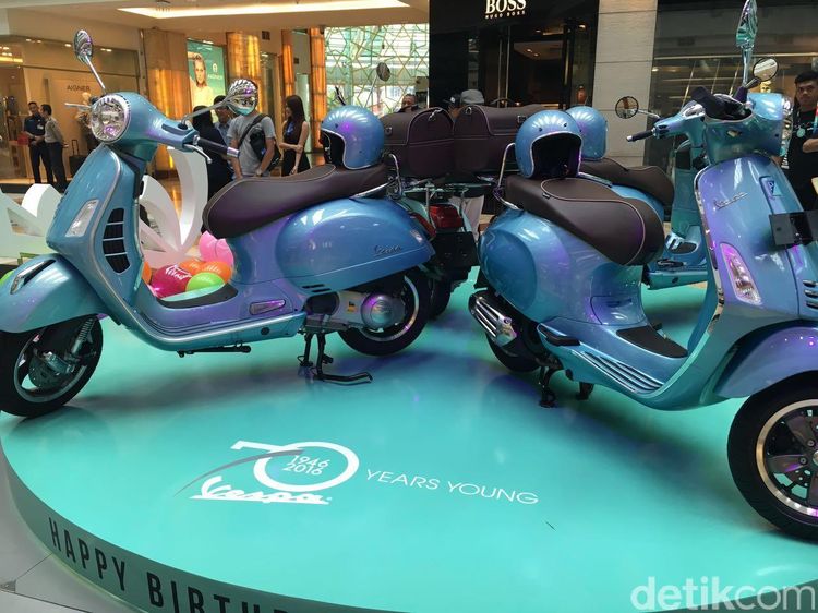 Si Biru Vespa Settantesimo