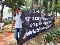 Perjuangan Eks Karyawan Bakrie Telecom Menuntut Pesangon