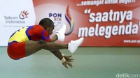 Para pesenam ini beraksi untuk menjadi legenda.