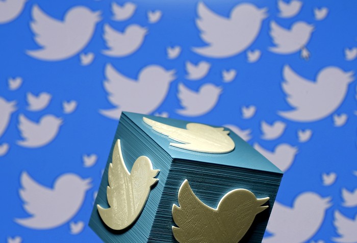 A 3D-printed logo for Twitter is seen in this picture illustration on January 26, 2016.  REUTERS/Dado Ruvic/Illustration/File Photo