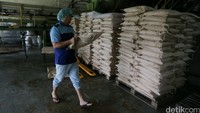 Pabrik memiliki kapasitas produksi 1 Ton gula aren perhari.