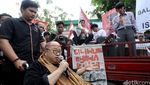 Berkursi Roda, Jaya Suprana Datang ke Bukit Duri