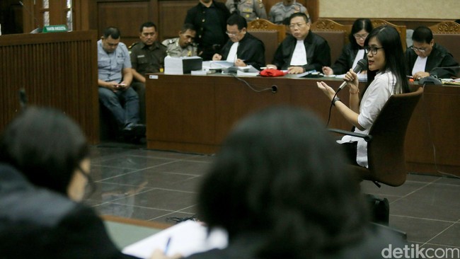 Tawa Tangis Jessica Wongso dan Curhatan Mirna