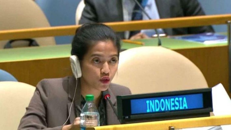 Kemlu: Diplomat Muda Nara Rakhmatia Tunjukkan Ketegasan Kedaulatan RI Kemlu: Diplomat Muda Nara Rakhmatia Tunjukkan Ketegasan Kedaulatan RI