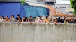 Penggusuran Bukit Duri Jadi Tontonan Warga