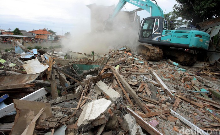 Saat Agus, Ahok, dan Anies Soroti Kemenangan Warga Bukit Duri