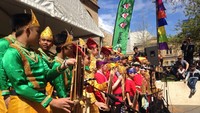 IndoFest 2016 digelar oleh Kementerian Pariwisata pada Minggu (25/9) kemarin. Lokasinya strategis, di pusat Kota Adelaide yang dekat dengan beberapa bangunan bersejarah seperti Government House dan National War Memorial (Dok kemenpar)