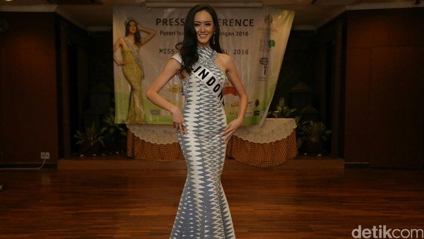 Felicia Hwang Siap Ikuti Miss Internasional 2016