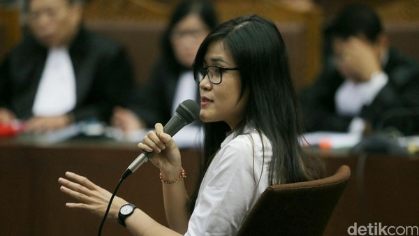 Sidang ke-26, Jessica Diperiksa Sebagai Terdakwa