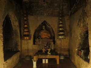 Seram atau Misterius? Vihara di Thailand Ini Anti Mainstream Banget