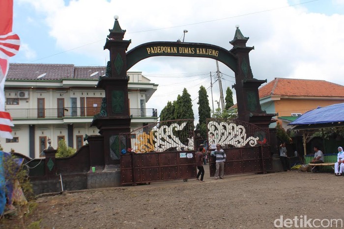 MUI Temukan Selebaran Bacaan Salawat Fulus di Padepokan Dimas Kanjeng