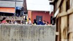 Penggusuran Bukit Duri Jadi Tontonan Warga