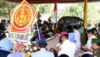 Panglima TNI berdoa di depan makam Bung Karno. Ist/Puspen TNI.